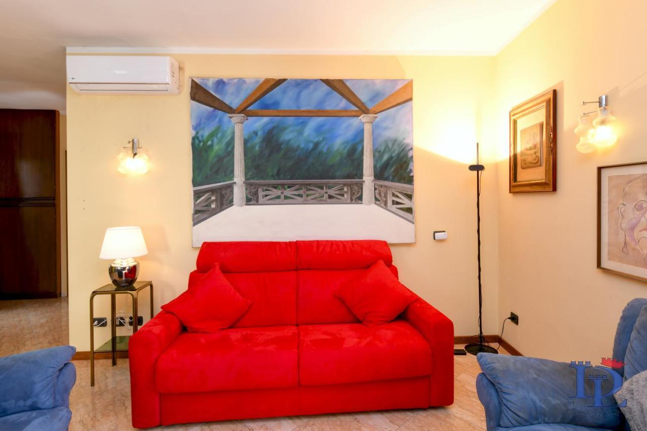Desenzanoloft Official Partner Marriott Homes & Villas - Queen Of Sirmione Castle View Bagian luar foto