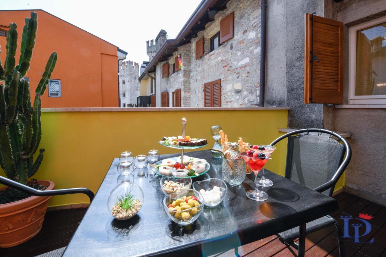 Desenzanoloft Official Partner Marriott Homes & Villas - Queen Of Sirmione Castle View Bagian luar foto